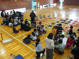 �A�E�g���[�`�v���O����