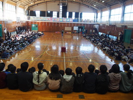 6�N���𑗂��Q